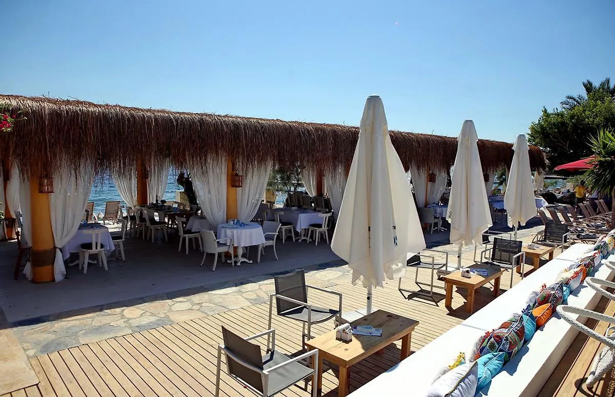 Moon Beach Otel Yalikavak 0*,